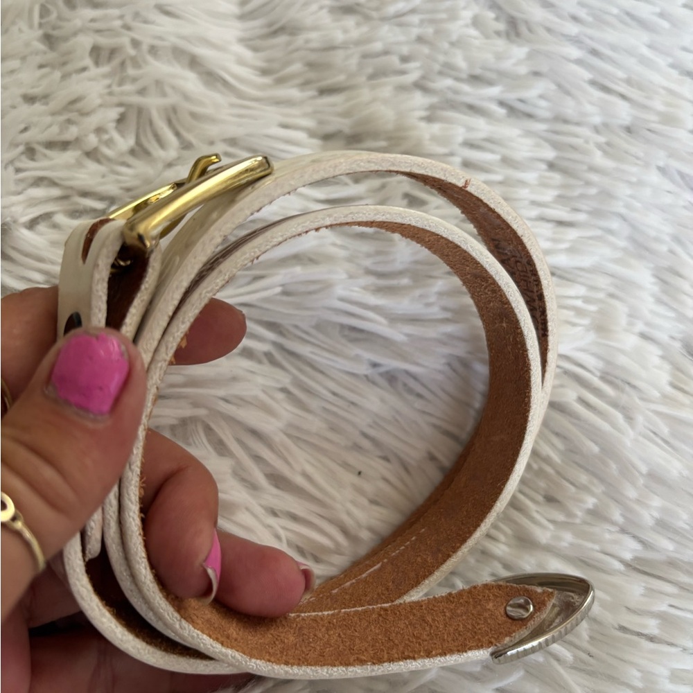 Justin  White Leather Belt with Gold Buckle size 26